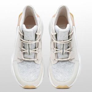 Sorel Women's Cream and Tan Sneakers winter boots